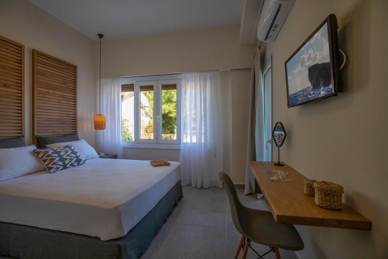 Anemelia Luxury Apartments Argostoli  Eksteriør bilde