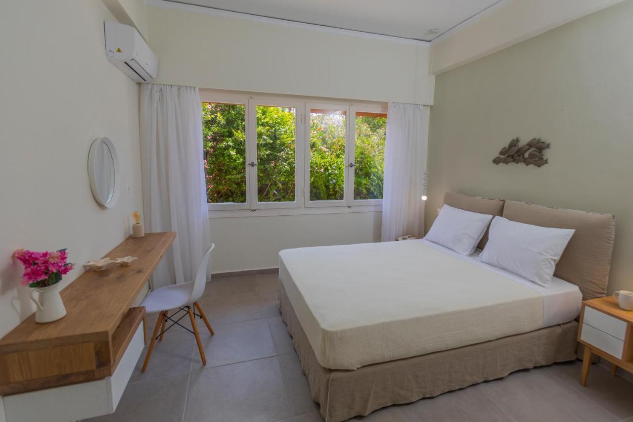 Anemelia Luxury Apartments Argostoli  Eksteriør bilde